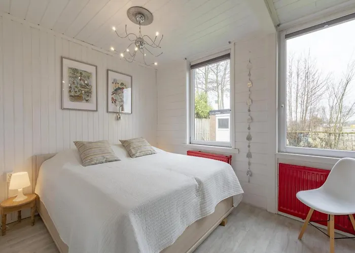 Eureka 73 Sint Maartenszee Nyaraló *